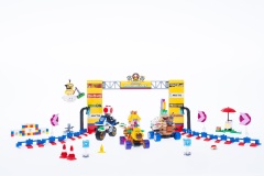 LEGO-Mario-Kart-Baby-Peach